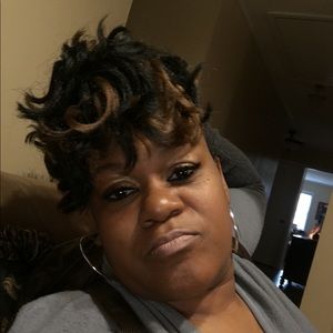 Meet your Posher, Tonya